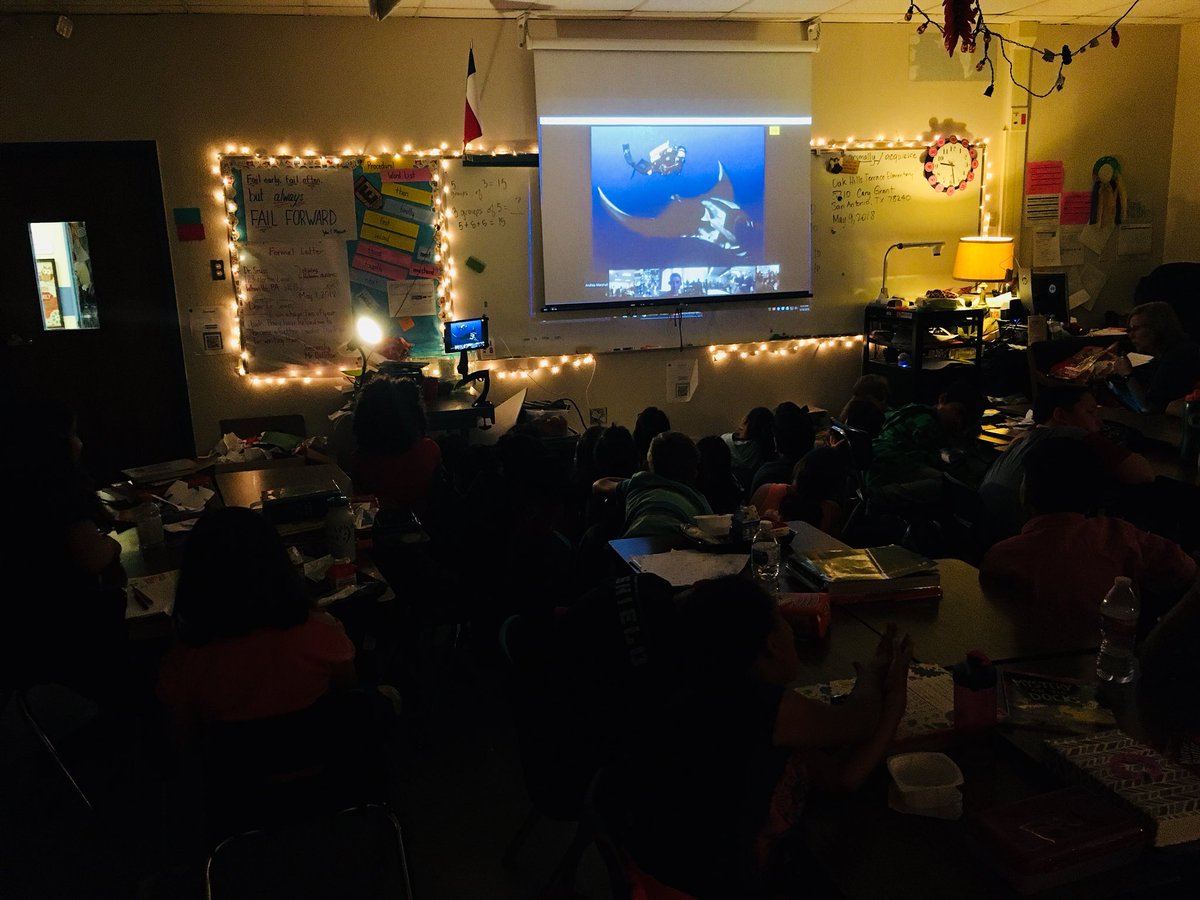 golliharsclass's tweet photo. @EBTSOYP @QueenofMantas #learning via #GoogleHangouts @golliharsclass @Oht2ndGrade #SharkWeek #Mantas #MantaRays #STAARTestingAroundUs #Mozambique #MondayMorning #NISDInspired #OHTInspired @NISD @NISDOHT @NISDElemScience https://t.co/AvaYMISjNV