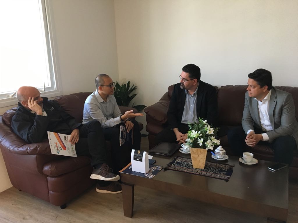 Reunião do Diretor da ITPC São Paulo, Sr. Gilang Adi Nugroho com Organizador de Evento da Feira Fispal Food Service, Fispal Sorvetes e Fispal Café sobre possivel participação da Indonésia na Feira.

#tradewithremarkableindonesia 
#itpcsaopaulo