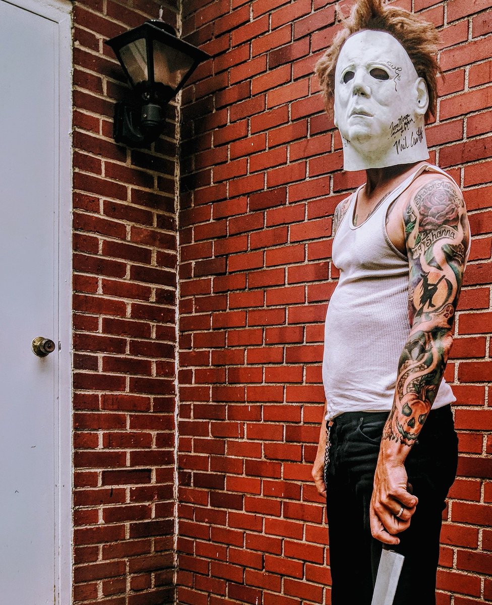 diggermacabre's tweet photo. @halloweendailynews @sinisterhandshorror Happy #MichaelMyersMonday ๐๐ช
#michaelmyers #theshape #slasher #horror #horrormovies #tenthirtyone #haddonfield #halloween https://t.co/EqyBOeFCfm