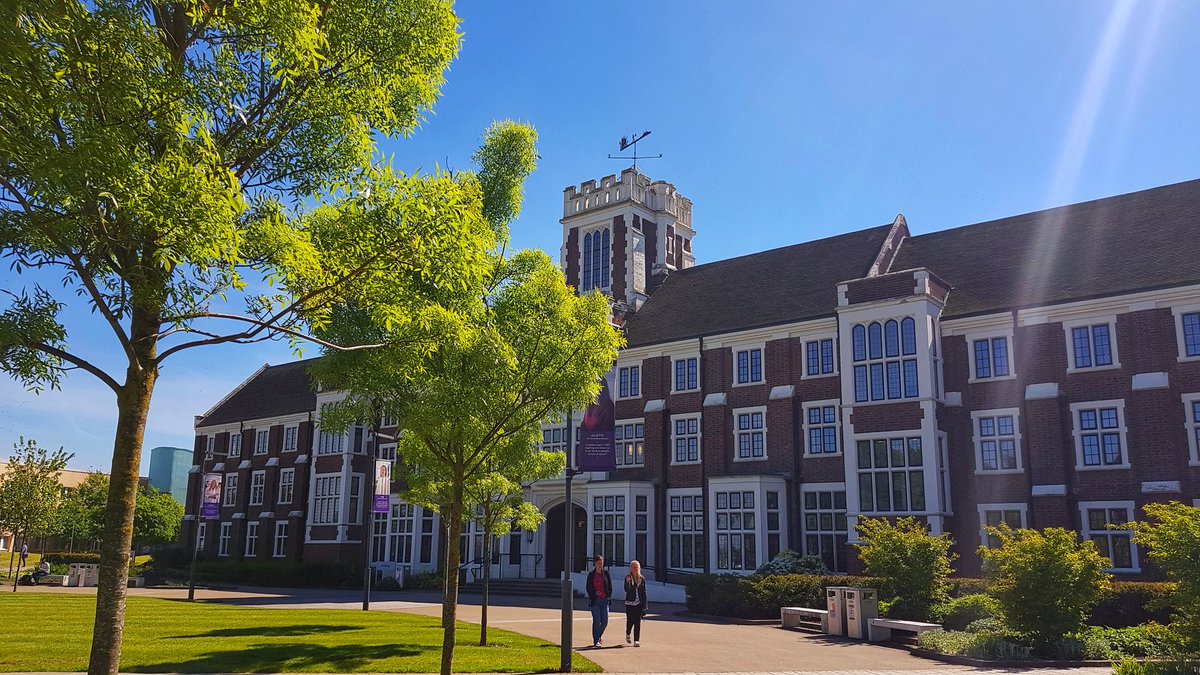 lborouniversity's tweet photo. Costa del Loughborough 😎🌞 https://t.co/0OlZSdUAKc