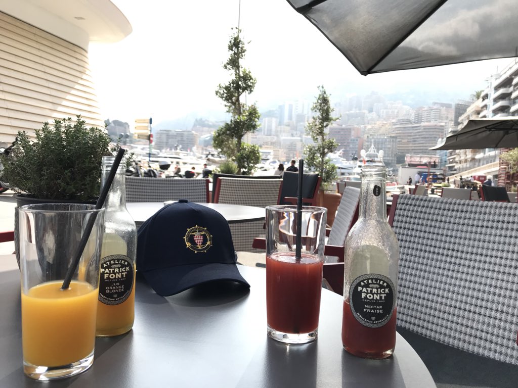 my2life_for_you's tweet photo. Something healthy 🍓🍋🍊(last day in monaco) #monaco🇮🇩 #winepalacemontecarlo #patrickfont #sunday #yummy😋 #yachtclubdemonaco #モナコ #fashioncap #my2life #衣類 #my2lifeforyou #cleanfood #healtydrink #port #fruits #健康 #relaxation #くつろぎ #healty #lifestyle #happy #ハッピ https://t.co/osQf5FWY7D