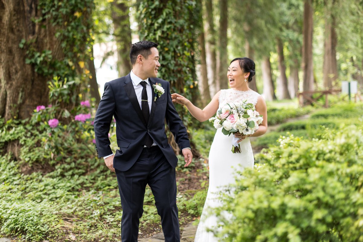 HayleyRaePhoto's tweet photo. In case you missed this sweet moment... visit https://t.co/E8EbmPCq7c to see A&amp;N’s wedding day! ✨ #weddingblog #weddingphotographer https://t.co/7mg5co9ec2