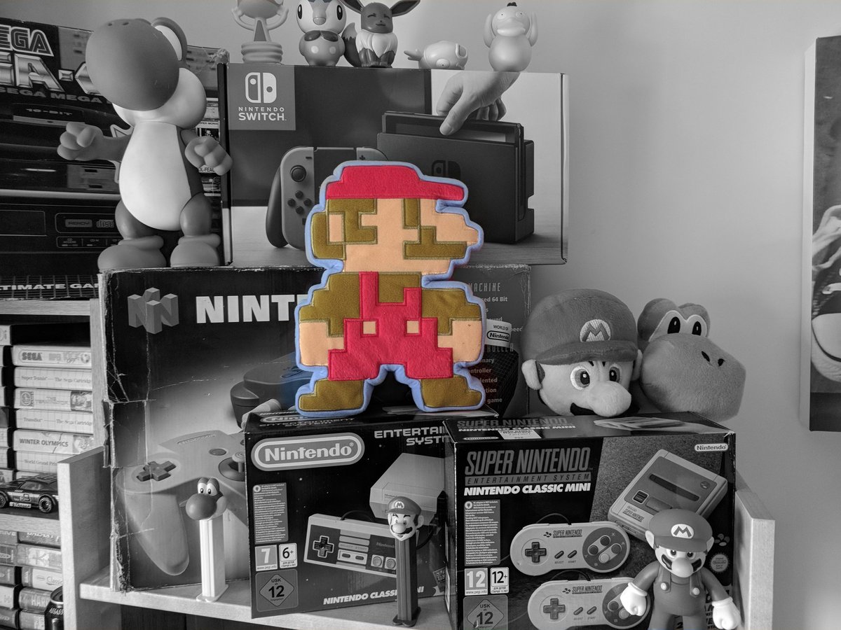 RetroBoyJon's tweet photo. I'm bored so let's settle this. Which do you prefer?

Like for Mario 💙

Retweet for Sonic 🔄

Both if your indecisive 😁

#RetroGaming #NotThisBloodyQuestionAgain https://t.co/uYAef1ULyK