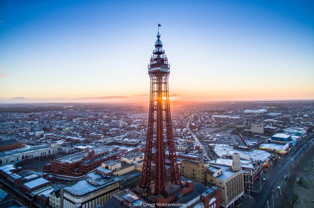 🎈 Today, The Blackpool Tower turns 124 years old! Happy birthday to us! 🎈