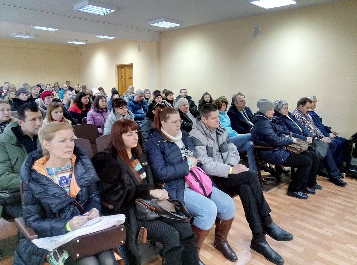 27 мая конкурсный управляющий ОАО «ДСК» Светлана Аглнишкене проведет  собрания участников строительства последних из введенных в эксплуатацию  объектов «СУ-155» в Иванове: ул. Рабфаковская, 38 и ул. Парижской  Коммуны, литер 2

su155-sih.ru/v-ivanove-proy…