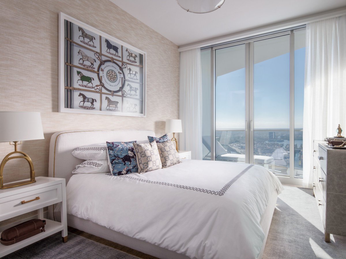 Jade_Signature's tweet photo. Designed as an equestrian escape, the queen bedroom of the North Sky Villa Model Residence is full of rich leather accessories.
Discover: https://t.co/AMZ7uuwKco
๐ธ: @DBOXglobal #dboxcreative https://t.co/WXK0f6VIor