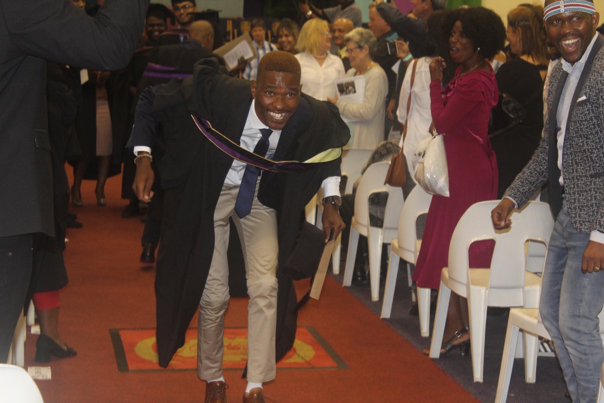 DUT_Tweets's tweet image. Autumn #DUTGRAD2018 ends on a high note with the Faculty of Health Sciences @RadioDUT @DUTAlumni @JournalismIziko @ButiManamela