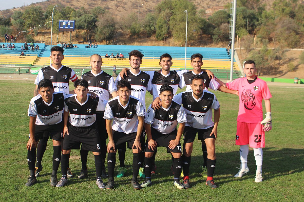 Curacavi_FC's tweet photo. #TerceraB Curacaví FC derrotó por 3-2 a CSD Ovalle en compromiso por la sexta fecha del grupo 1

Revisa algunas imágenes del compromiso 📷📷
Fotos @cmuga https://t.co/pa6avTivkS