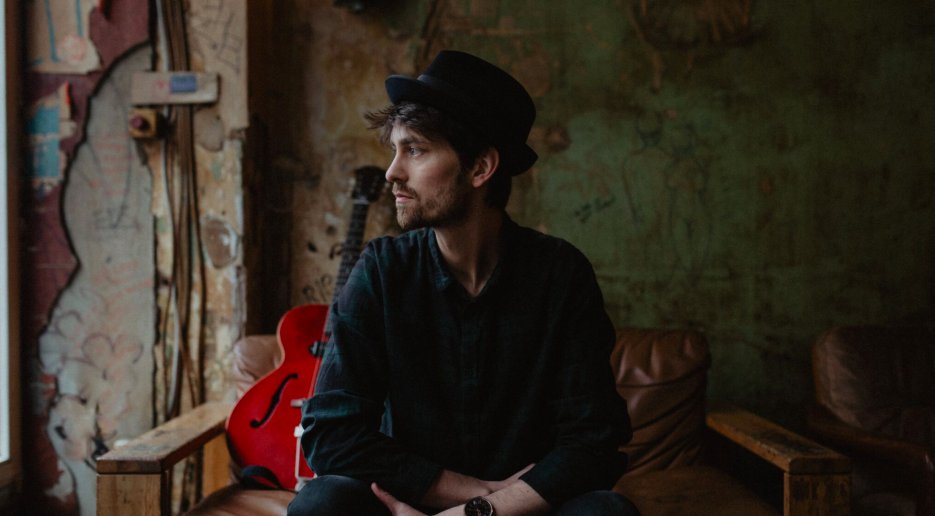 .<a href="/IanLate/">Ian Late</a> Navigates Through The Intricacies Of Freewill in ‘Choices’
aupium.com/2018/05/14/ian…