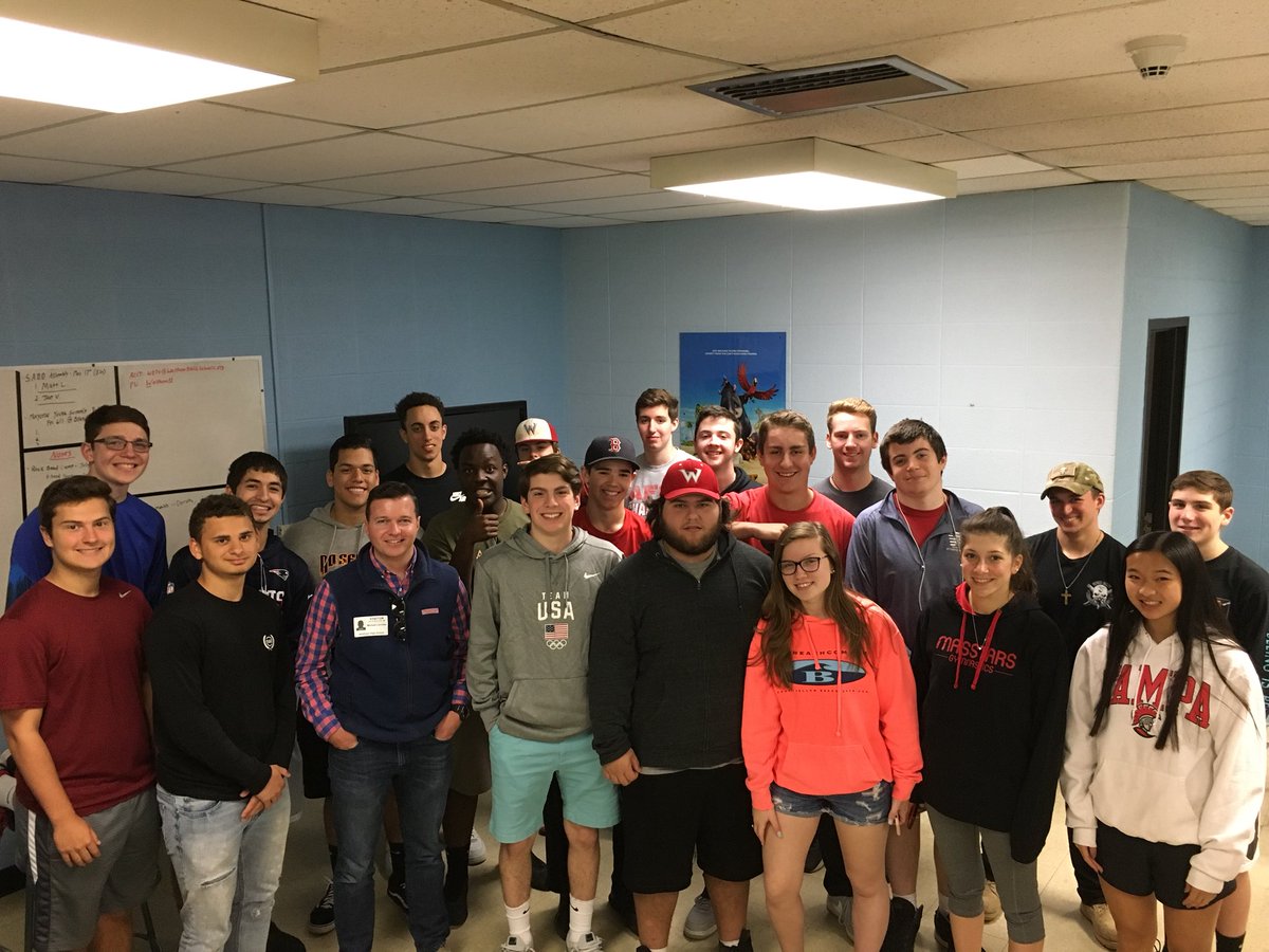 MikeMosesWMUR's tweet image. Thanks for having me back to visit!! @WETV_WHS #Waltham @wbz @CityofWaltham #WBZ #tvclass #highschool