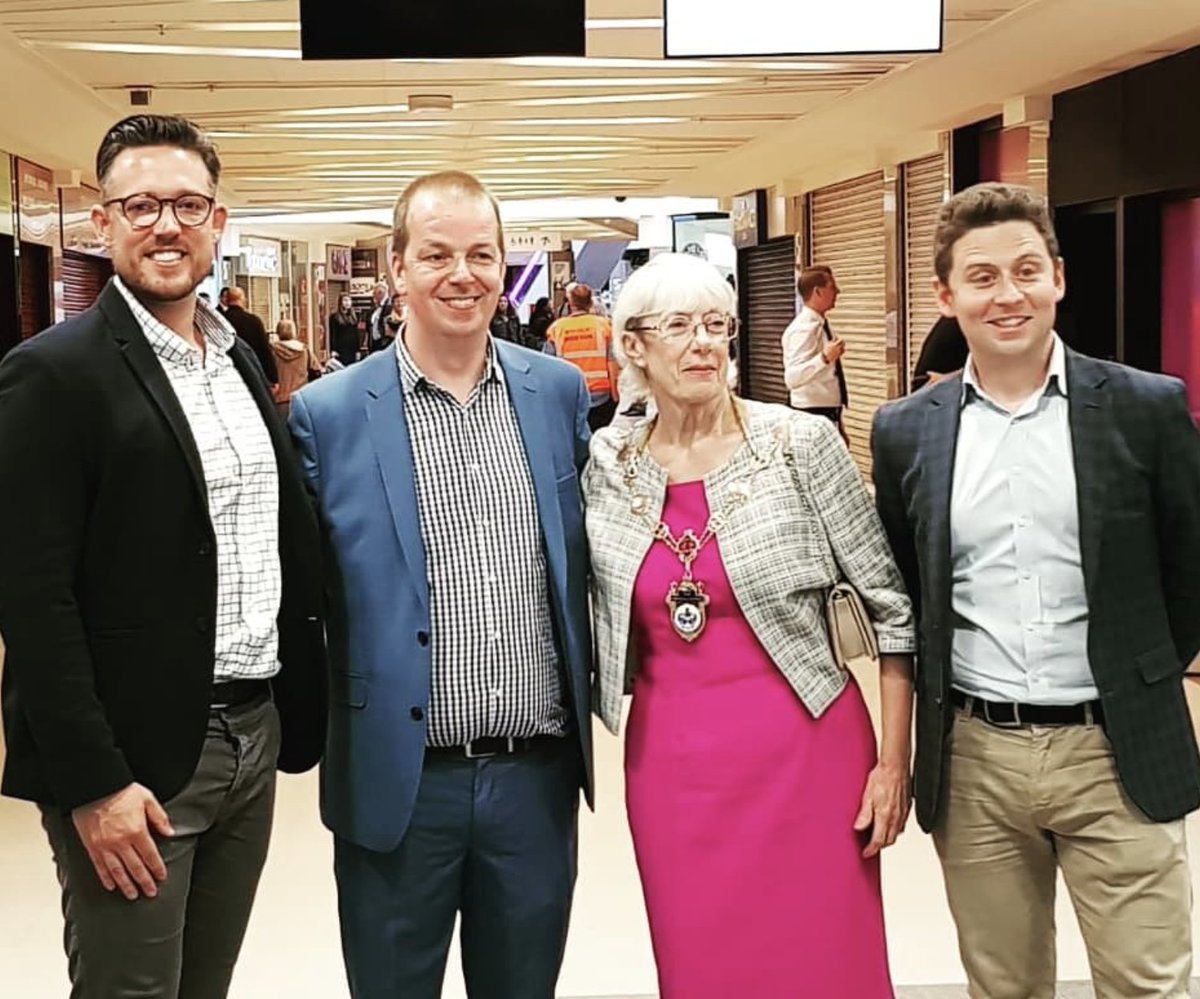 d2interactive's tweet photo. The Mercury Mall launches @smartrewardsapp into Pavegen Power Floor with the honourable Linda Van Den Henda – Mayor of Havering.
#mercurymall #romford #rewards #pavegenpowerfloor #d2interactive https://t.co/vyGwut4T57