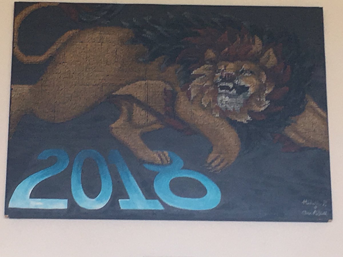 ZumEastHigh's tweet photo. FZE has some new wall decor courtesy of @FZESENIORS2018 &amp; a new awesome Senior mural done by Claire &amp; Michelle Pallet! Thanks seniors and have a great last day and a half! #LionPride https://t.co/zqV3P3jACP