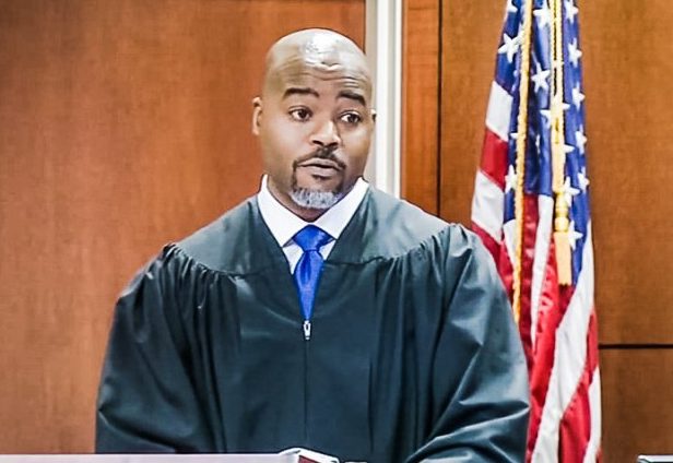 DerenicByrd's tweet photo. A Black Kentucky judge has been suspended for "racially charged" comments calling out prosecutors for intentionally seeking all white juries for Black defendants.

Judge Olu Stevens was suspended without pay. https://t.co/rPCITEQroI