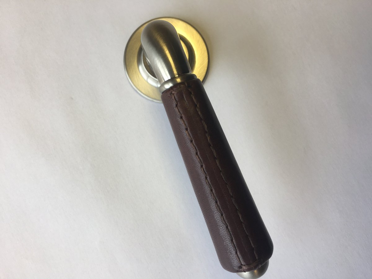 formaniuk's tweet photo. Have you seen the leather grip handles featured in the Timeless range? https://t.co/jBJSu7jxDR #MondayMotivation https://t.co/7BMVY5n6yN