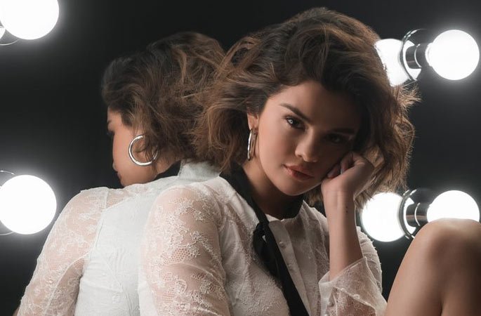 WORLDMUSICAWARD's tweet photo. K-Pop Girl Band #MOMOLANDS's #bboombboom is the N°1 Song in the #Philippines for a 2nd week!🔥1⃣🎵🇵🇭💃💃💃💃💃💃💃💃💃🔥🌟
At 2⃣ is #SelenaGomez's #BackToYou!
At 3⃣ is #GirlsGEneration's #Yoona & #LeeSangSoon's #YoYOu and at 4⃣ is #MoiraDelaTorre's #Tagpuan! https://t.co/7gYPfNpzAL
