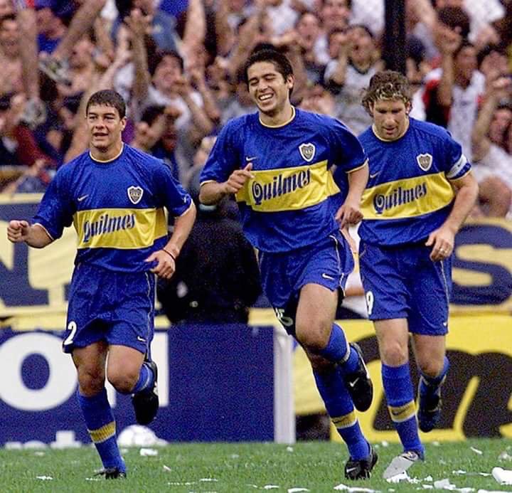 JuegaBocaWeb's tweet photo. Día del futbolista argentino. https://t.co/piR4H5C239