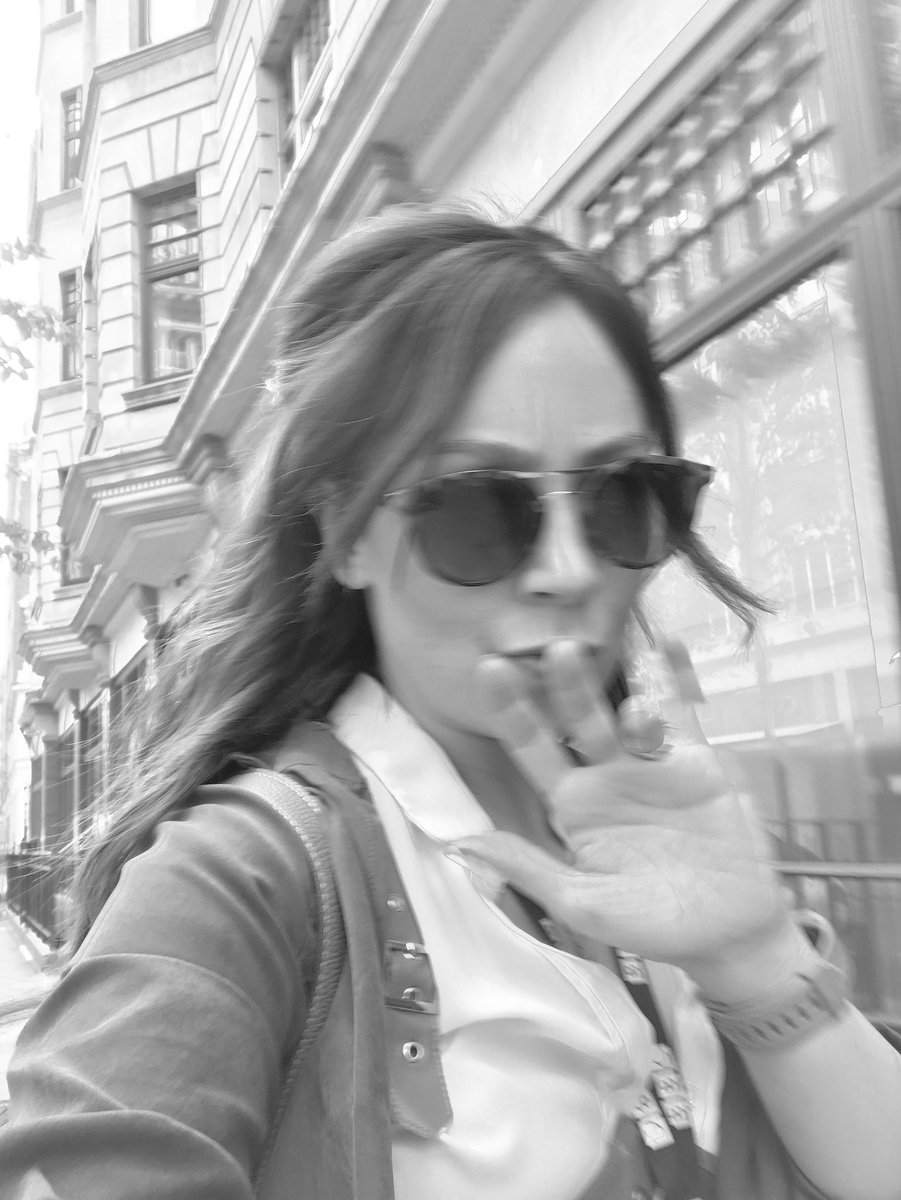 Kerry_Gooderson's tweet photo. Just walked past Wogan House dressed like the steampunk apocalypse with my BBC pass on & a host of penned in fans waiting for someone ACTUALLY famous all went silent & stared at me. I was like, yeah you KNOW you seen me play Peppa Pig at Milton Keynes Theatre! #pappedagain https://t.co/M1qt0tnR6v