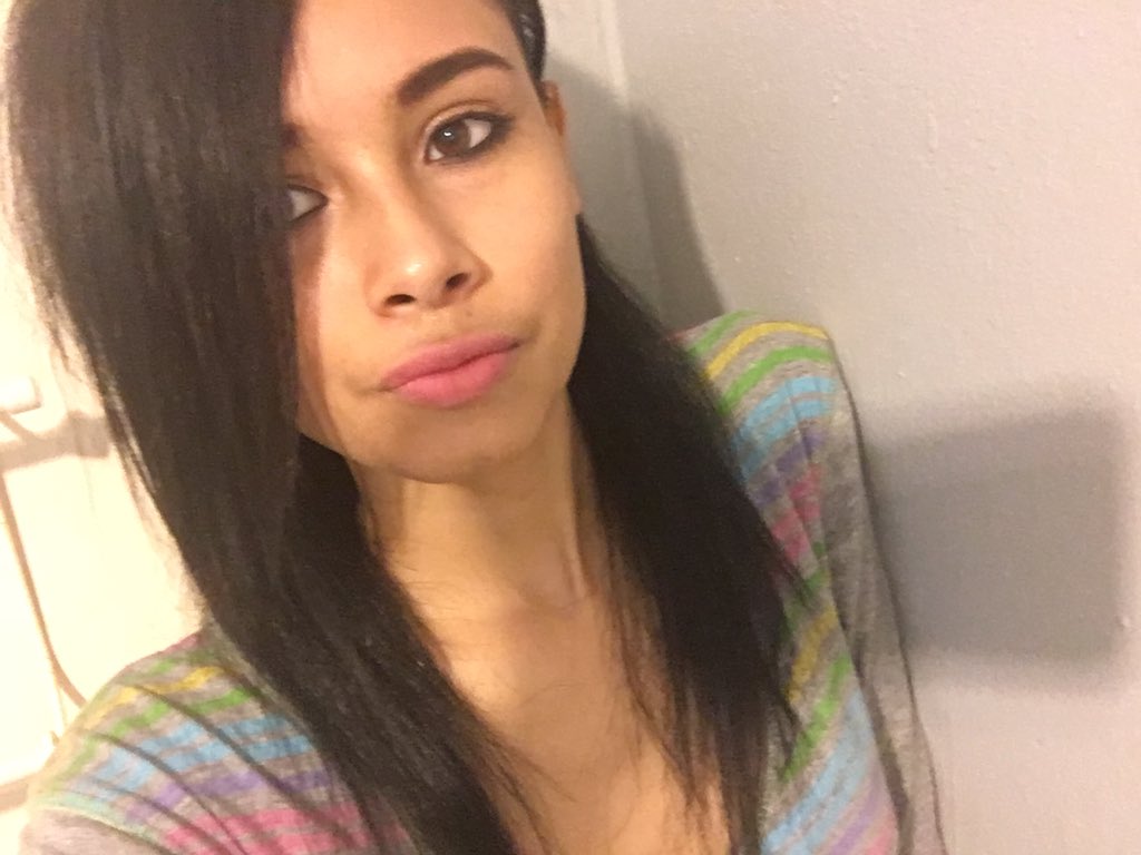 makeup_emma's tweet photo. Buenos dias  a todas (o) Maquillaje de hoy muy sencillo y casual. Espero que les guste 💖 que tengan todas un lindo y bendecido dia, Dios las bendiga. https://t.co/ST8Vk2lkZd
