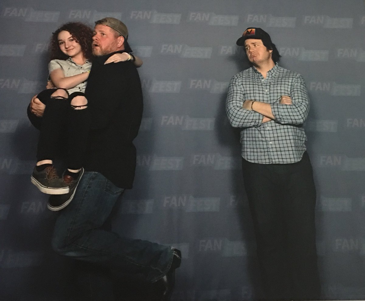candi_hardin's tweet photo. @Cudlitz thank you for this photo. Sarah loves it https://t.co/mitfJxwcYk