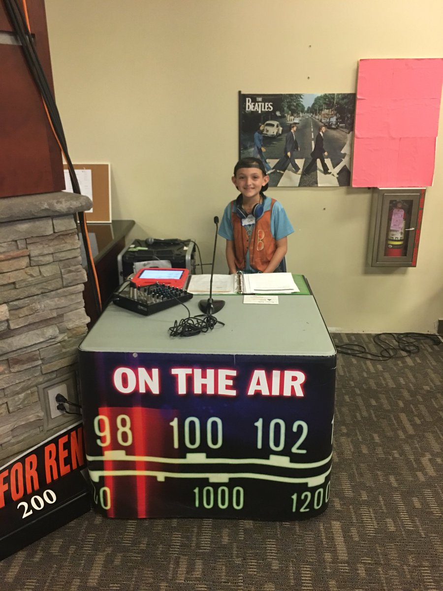 SayenLeonardo's tweet photo. Sayen and Morgan at JA Biztown learning life skills and running a town for a day. https://t.co/CsRKEl8lZt