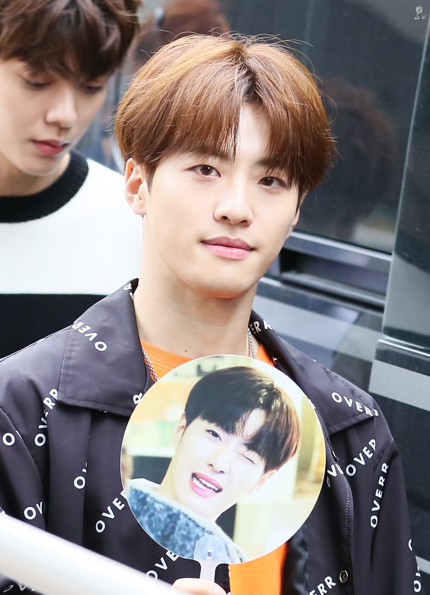 JustFeeldog's tweet photo. 180406 상암 인터뷰
귀여워❤ @feeldog_bpnn 

#유앤비 #UNB #빅스타 #필독 #오광석 #feeldog #boyhood #감각 #onlyone https://t.co/5vYWkvhsZx