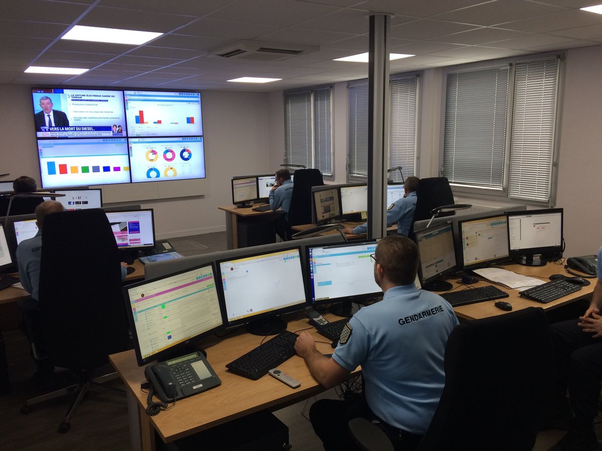 RelationClient_'s tweet image. Tchater avec la gendarmerie est désormais possible ! #Innovation #RelationClient #ExperienceClient #ServiceClient @easiware @relationclient
buff.ly/2GlGAjQ