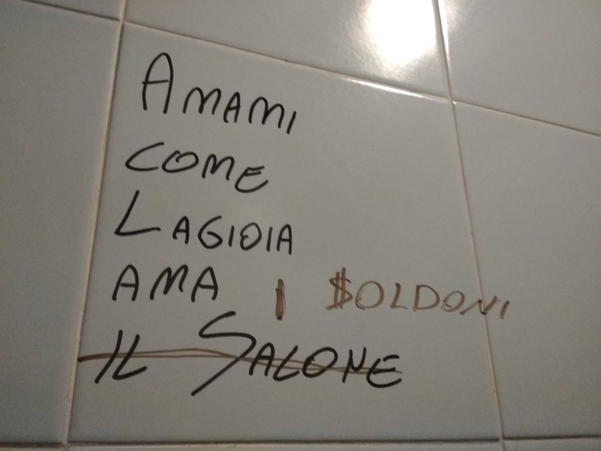 Editing murari al #SalTo18 (via web) chi di letteratura ferisce... <a href="/CrapulaClub/">CrapulaClub</a> <a href="/genusmigrans/">genus migrans</a> <a href="/La_Polveriera_/">La Polveriera</a> <a href="/sictwit/">SIC</a> <a href="/BORDAFest/">BORDA!Fest</a>