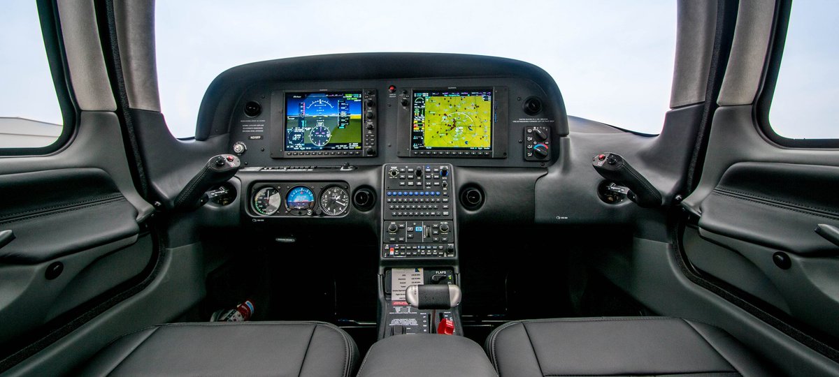 igniteflightlnk's tweet image. THE WAIT IS OVER!! Our brand new 2018 Cirrus SR20 G6 is now available to rent! Check out more photos and details here: bit.ly/2Hd0mOg

#N311FP #KLNK #flyperformance #cirrus #SR20 #G6 #flighttraining #learntofly #cirrustrainingcenter #discoveryflight