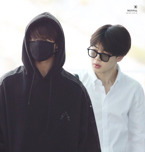 jikookarchive's tweet photo. yin and yang #iVoteBTSBBMAs https://t.co/FKgTZLT2xn