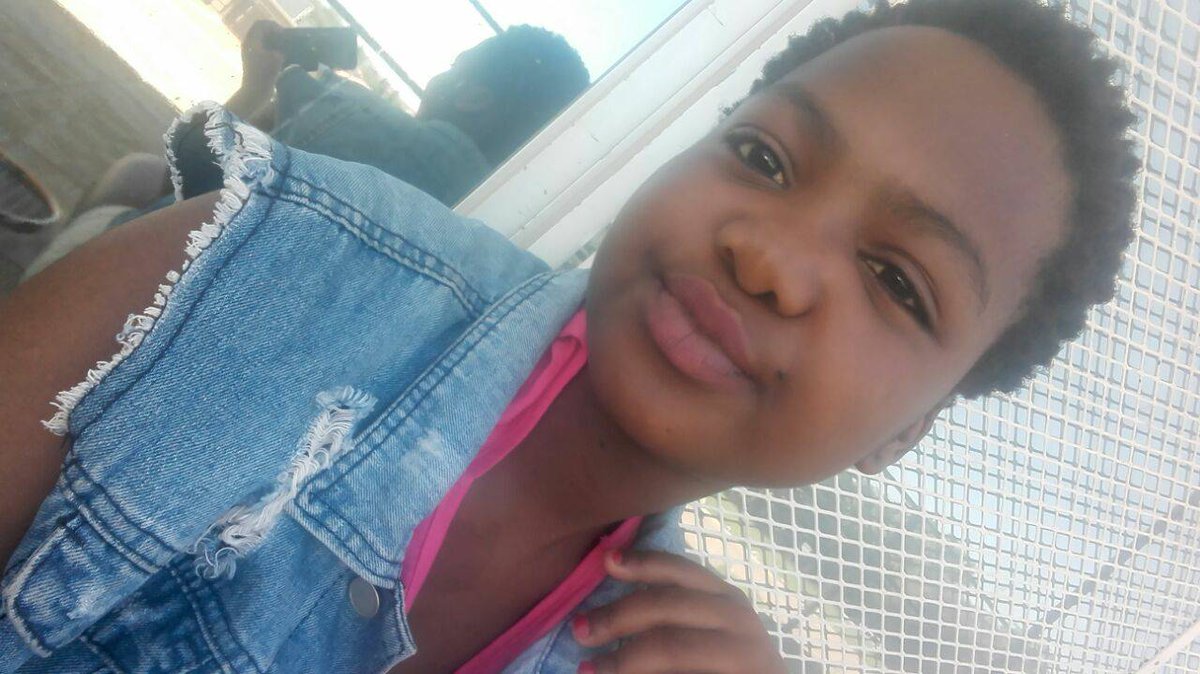 dreamfantasyw's tweet photo. #MissingPerson #ViolenceAgainstChildren   Missing Persons File no. 03/05/2018 Katleho Thato Molefe age 14 is missing !! and last seen at Kempton Park on her way back home from music lessons. Anyone who has seen her Please contact Brigadier Meredy and Manyinga on +2771 686 7093 https://t.co/VUDrsFCeiu