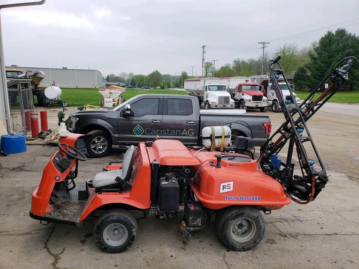 CapstanAg's tweet photo. #SharpShooterRS upgrade at #InsightFS in Jefferson, WI on this @SmithcoInc turf sprayer! #CapstanAG #ReadytoSpray #PressureMatters https://t.co/GULRc58l3a
