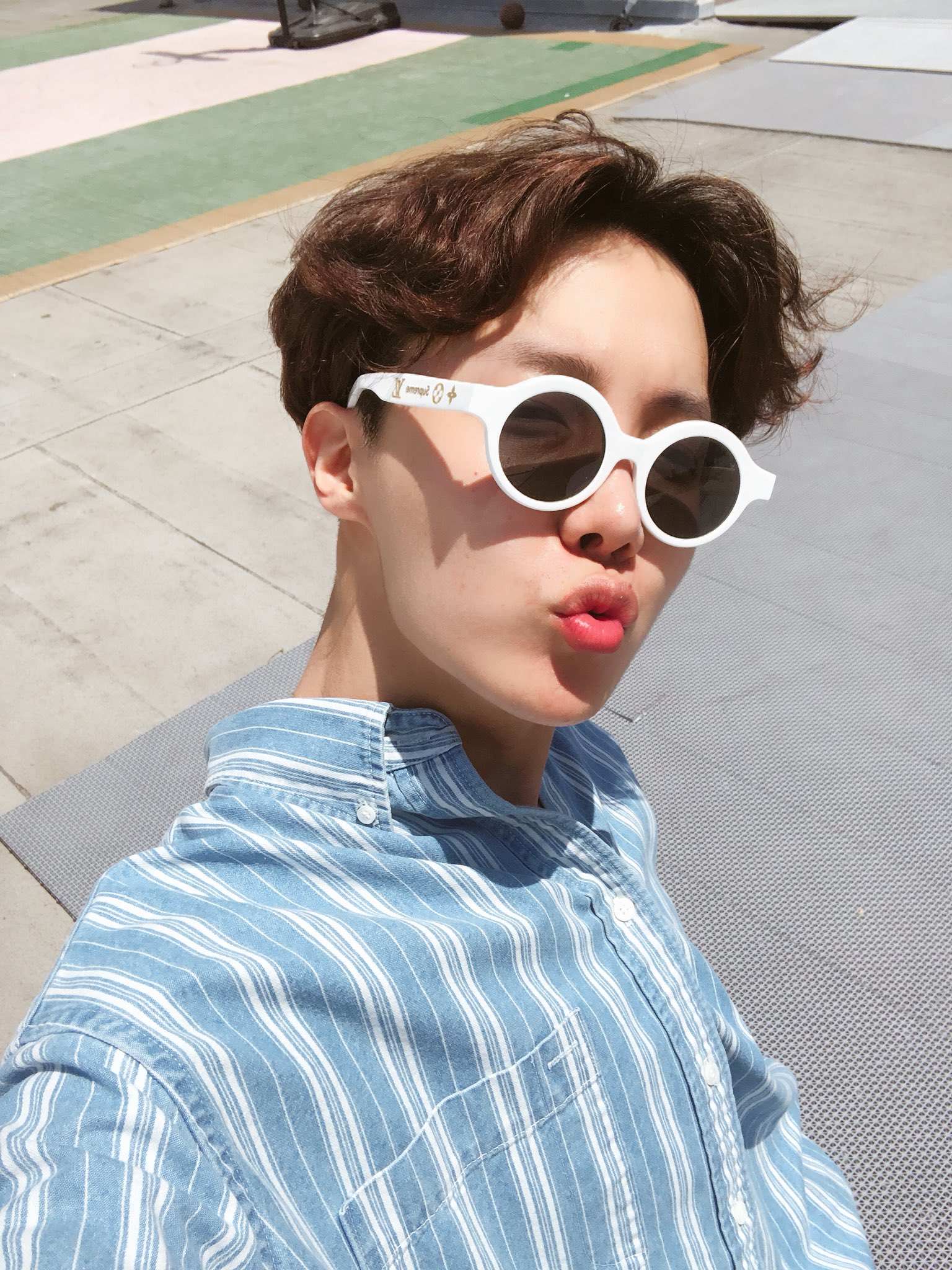 방탄소년단 on Twitter: "#jhope in LA ☀️