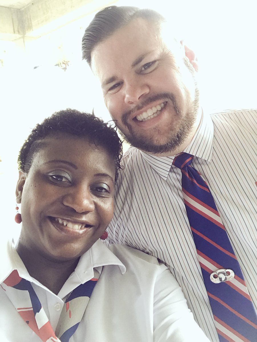 simplyshesly's tweet photo. RSW APPRECIATION DAY 2018🎊🎉🎈👏🏾👏🏾👏🏾@RSWAIRPORTROCKS @abgCare @LarryBroz87 @ABGSafety @LisaHRSEA https://t.co/ZMzkKH1A2Z