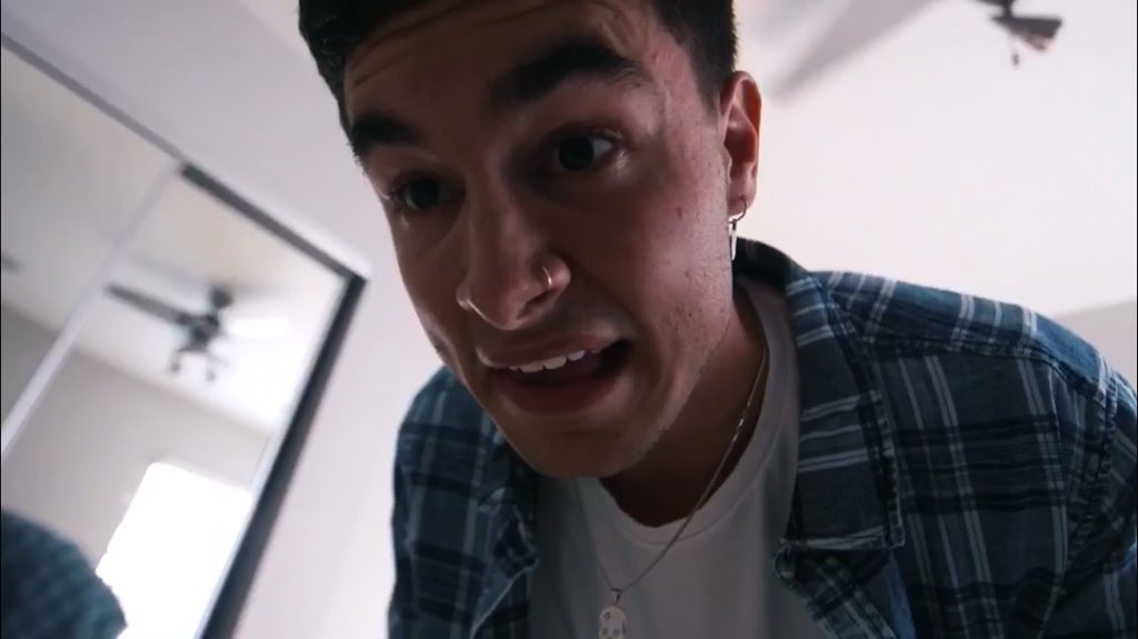 sparkleshor's tweet photo. @KianLawley and i promise ill always be here https://t.co/nQN9YbClOB