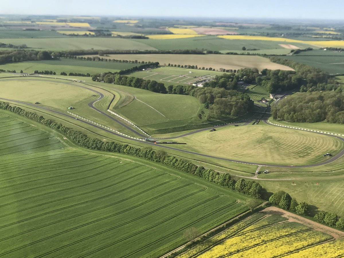 mattmoore999's tweet photo. Fantastic views of @CadwellPark on route home this evening from @Helimed29 @LNAACT https://t.co/BeKteVCdk4