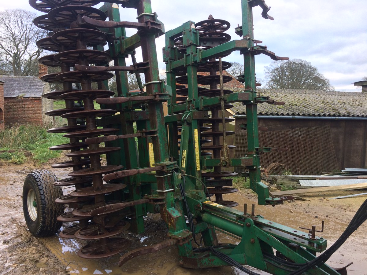 New Entries have been added for Saturday's Peacock &amp; Binnington Auction!
See our latest lot list here: bit.ly/2IcYmtM
#Auction #36thAnnualAuction