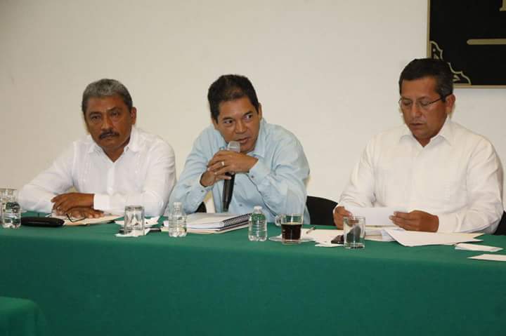 silvanoblancod's tweet photo. Comparecencia del aspirante a Fiscal General del Estado, Lic. José Balbuena Herrera, cuestionó sobre ¿cómo pretende recuperar la confianza de la sociedad en la institución? https://t.co/S7Aim9UZFU https://t.co/x0PAcskAyJ
