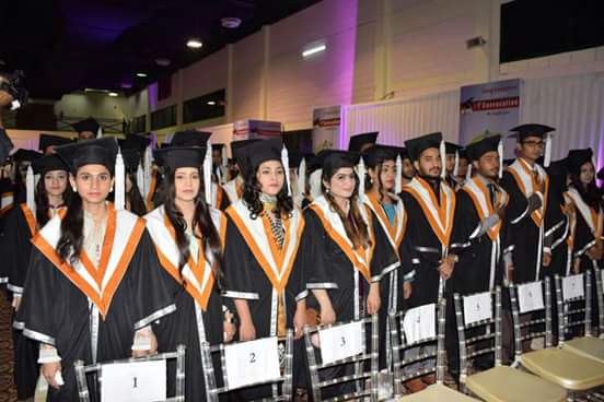 HazaraPyo's tweet photo. #Karachi | 1st Convocation of Benazir Bhutto Shaheed University, #LiyariKarachi. A mile stone achievement of #ppp Govt. #KhidmatMainSabSayAagaySindh
#PPPForDevelopment #PPPSindh #Education https://t.co/JQPkGJL7Qu