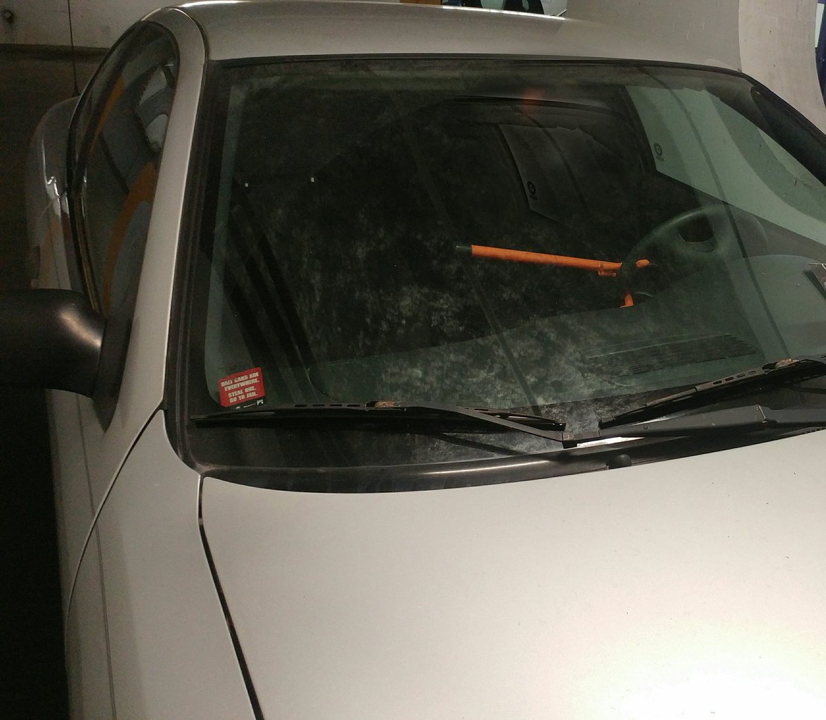 skinnyonsafety's tweet image. While out today with @VancouverPD Cst McElroy educating drivers about #autocrime, I spotted one automobile user who took safety up a notch. Great work! So what are YOU doing to prevent theft from your vehicle? #lockoutautocrime