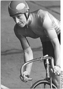 crypto_torch's tweet image. Only five athletes have won medals in both the #Winter and the #Summer #Olympics. Only one of them, Christa Ludinger-Rothenburger, former speed #skater and track #cyclist, won both medals in the same year. 👏 🥇🥈
#Cryptolympics #cryptocurrency #badasswoman #ETH #dividends