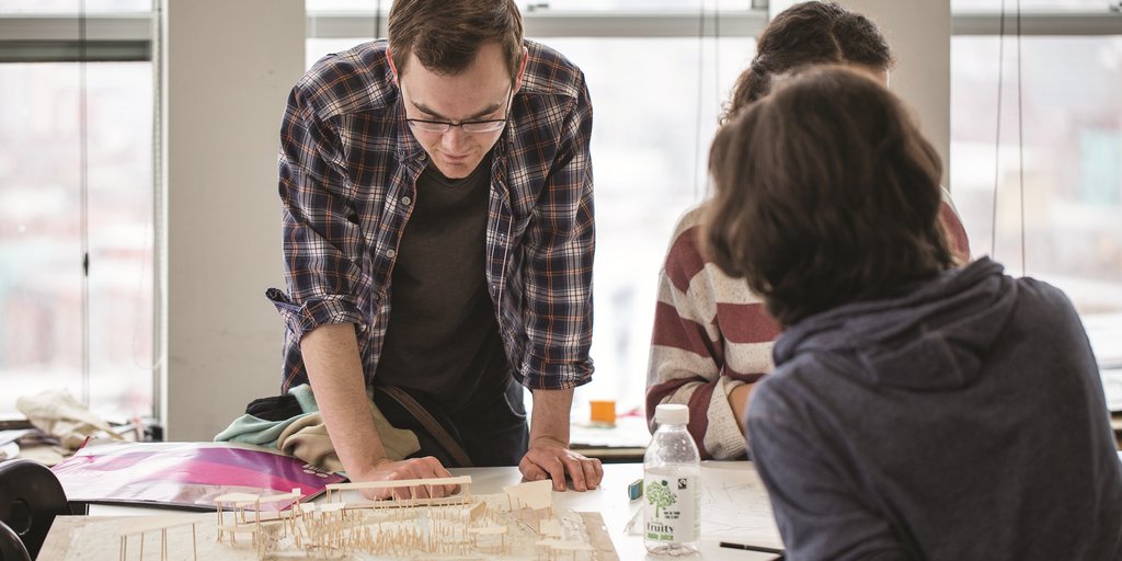 The government has given the green light for landscape apprenticeships. Now this is a different kind of #apprenticeship!

buff.ly/2I3eBX9