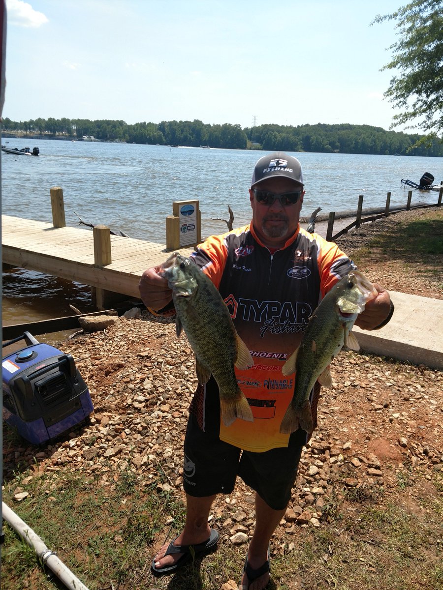 kevin07meeks's tweet photo. Had a pretty good weekend on Tims Ford Lake located outside of Winchester, TN. Fished the BFL (Bass Fishing League / and FLW Series) Music City Division.  Now Ranked 22nd. 1st time ever fishing that lake. Thanks to @typar for all the support and making this possible! https://t.co/XxpAOEE9Jw