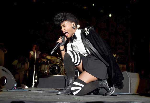 travelportland's tweet photo. Portland Summer Music Guide: 40 Concerts You Shouldn't Miss In 2018 - https://t.co/O5DQuUxj3T (via @Oregonian) #PDX https://t.co/PuJR3TYclt