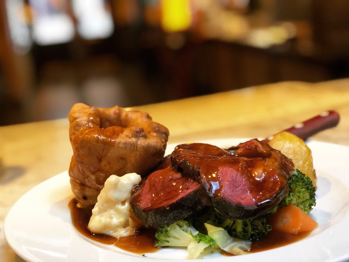 Yesterday’s meal <a href="/randallaubinMCR/">Randall & Aubin MCR</a>! Amazing arancini and one of the best roasts in Manchester 😍