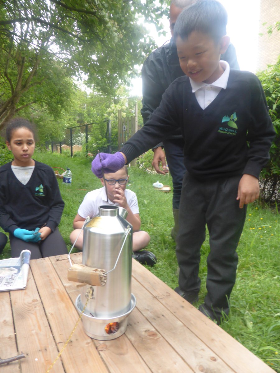 WoodhillFS's tweet photo. This week KS2 #forestschool club had a go at using the storm kettle to make hot chocolate. We talked about what fire needs to burn and how to keep ourselves safe @WoodhillSchool @WoodhillSci https://t.co/sLMzuXsd2N