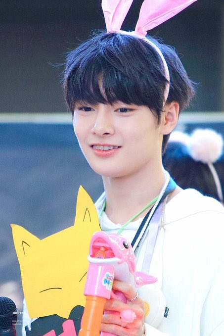jeonginpics tweet picture