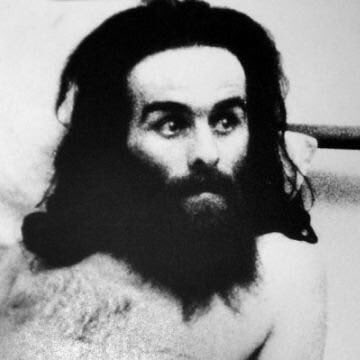 TinoasprillaH's tweet photo. En Irlanda en 1981 murió preso el terrorista del IRA Bobby Sands por huelga de hambre; Margaret Thatcher dijo:”El Sr Sands era un criminal que decidió quitarse la vida, opción que no le dio a sus victimas." https://t.co/gQSrjFoJYz