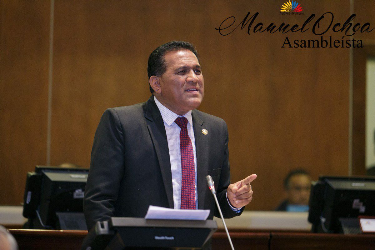 ManuelOchoa64's tweet photo. #365DíasDeGestiónAN Siempre representando con dignidad a mi Provincia Sto Dgo, trabajando y legislando por un mejor país. 

Un año como Asambleísta y ratificó mi compromiso con ustedes pueblo ecuatoriano! 
#GestiónConResultados https://t.co/h6W58lBKRs