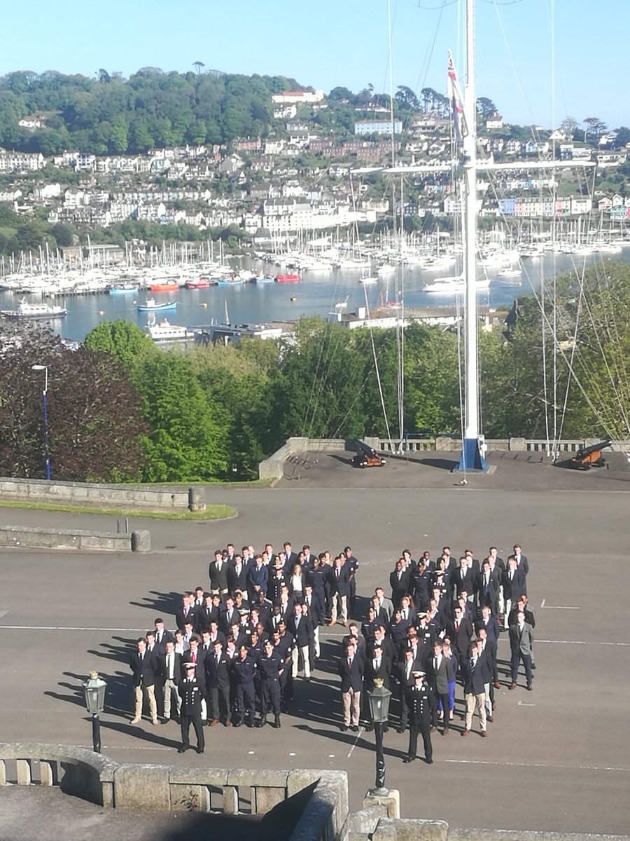 DartmouthBRNC's tweet image. A warm #welcome to entry 18/2. You have just taken the first steps on an amazing career path in the @RoyalNavy. How's that for #MondayMotivation?!