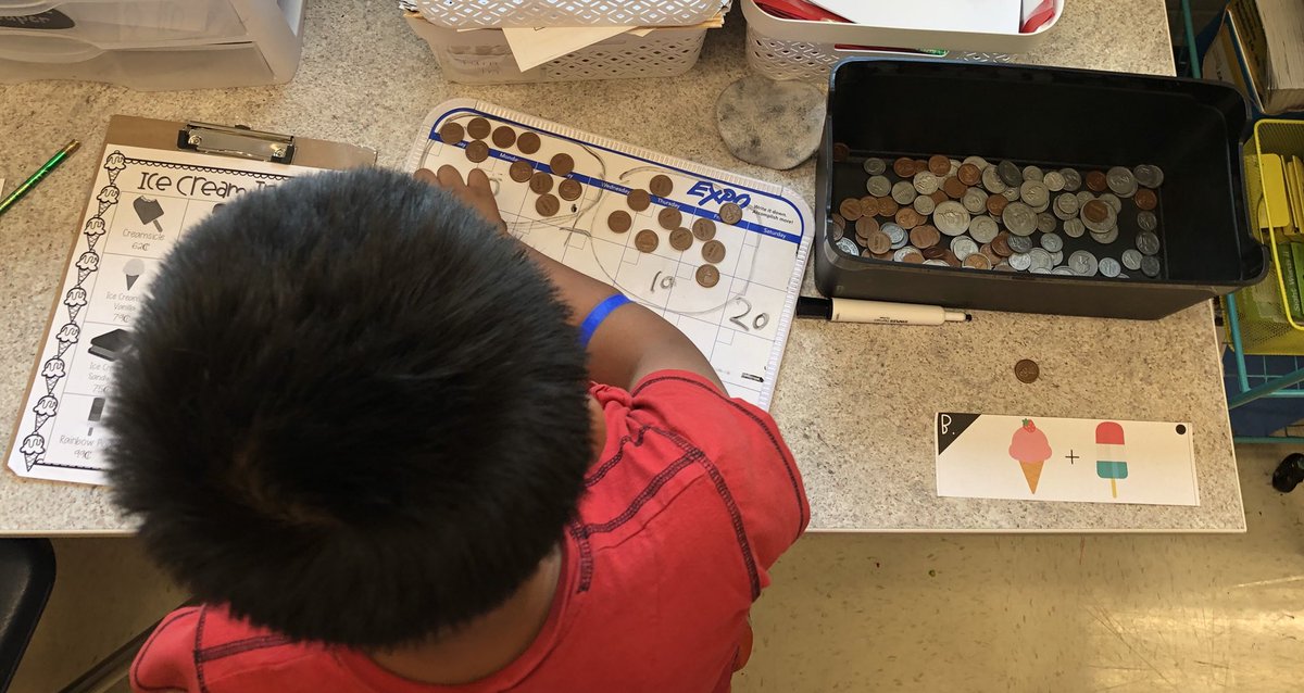 Lauren Wade tweet media